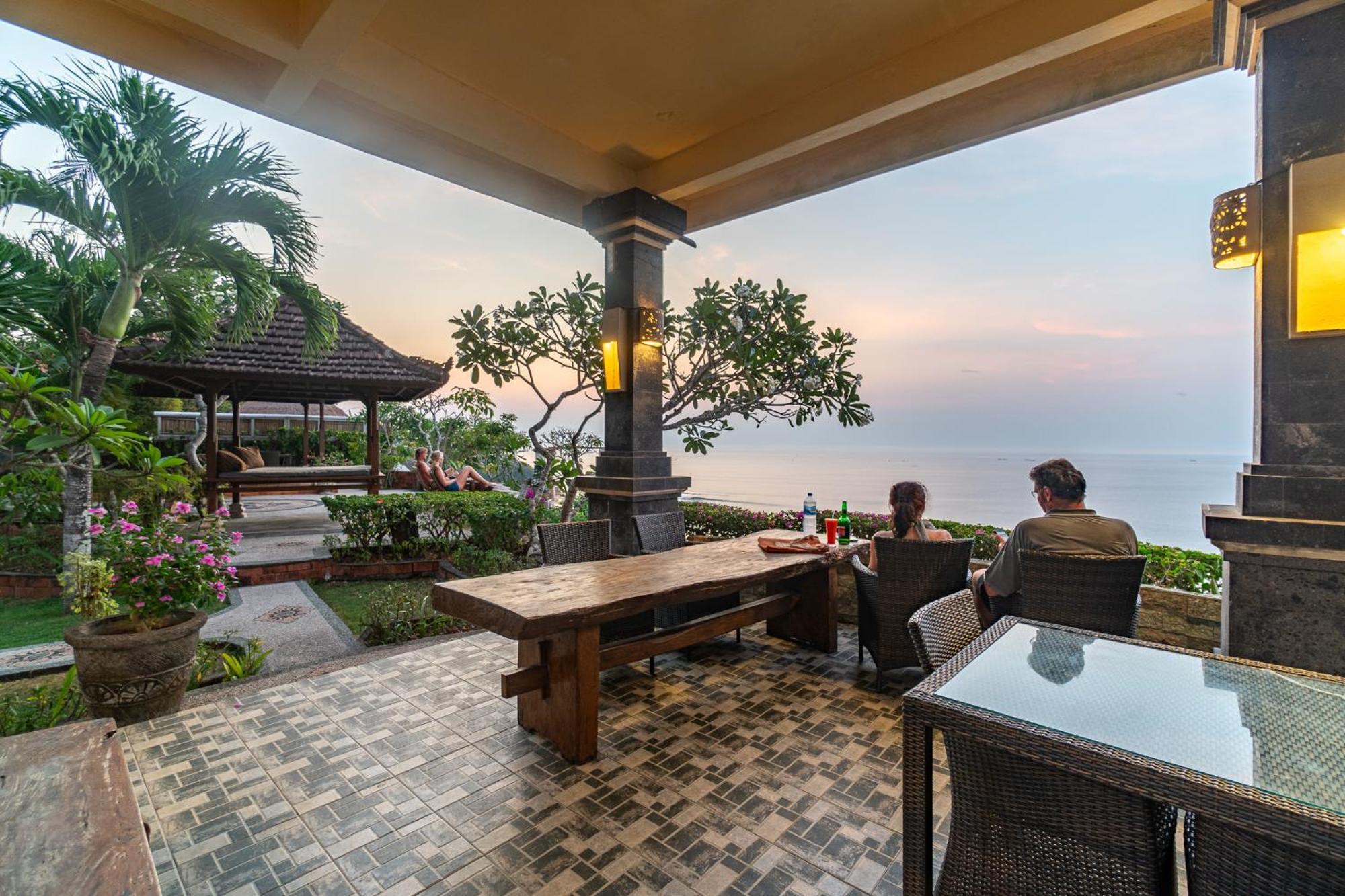 Kembang Kuning Hotel Uluwatu Exterior foto