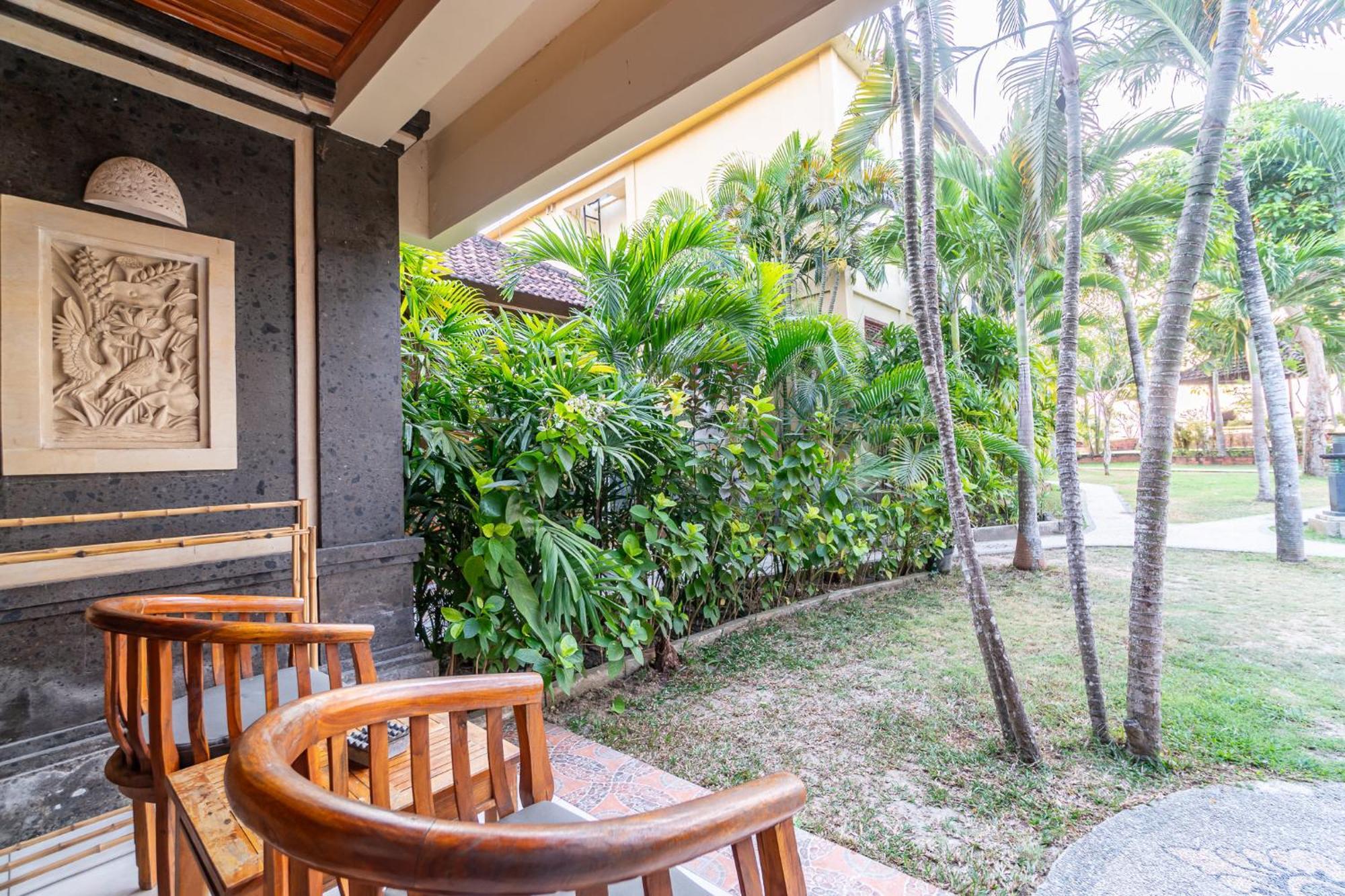 Kembang Kuning Hotel Uluwatu Exterior foto